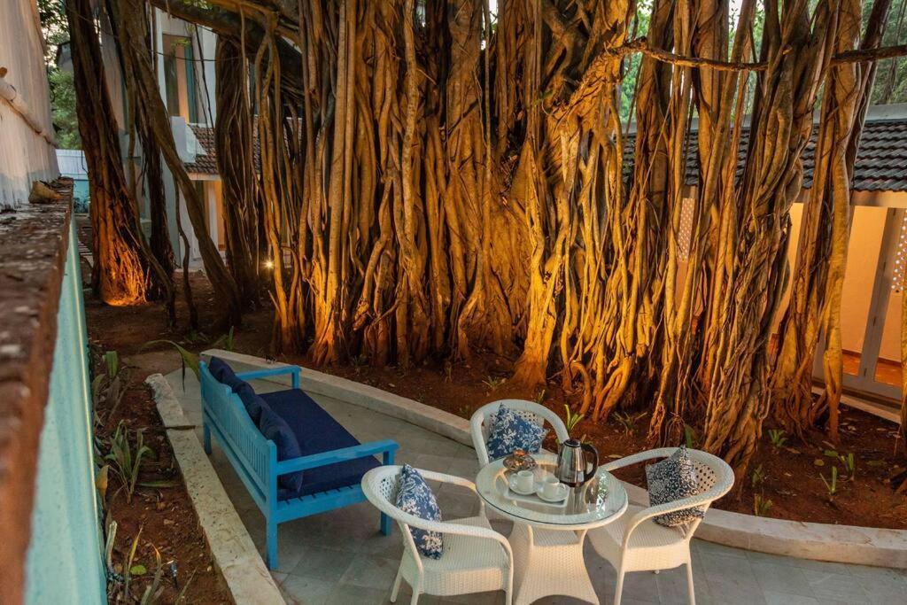 White Banyan Beach Villa, Candolim By The Acacia Villas Exterior foto